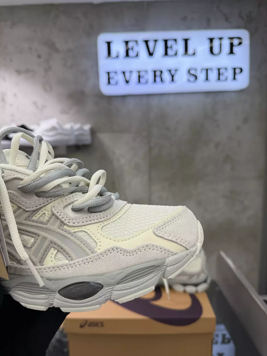 Asics gel-NYC Cream/Cream 6