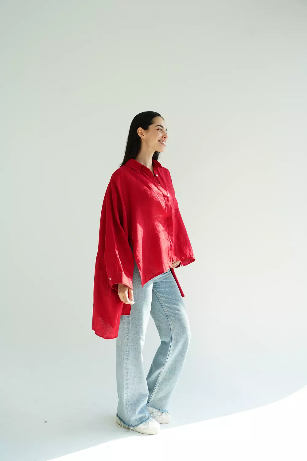 Flowy linen blouse Red hover image
