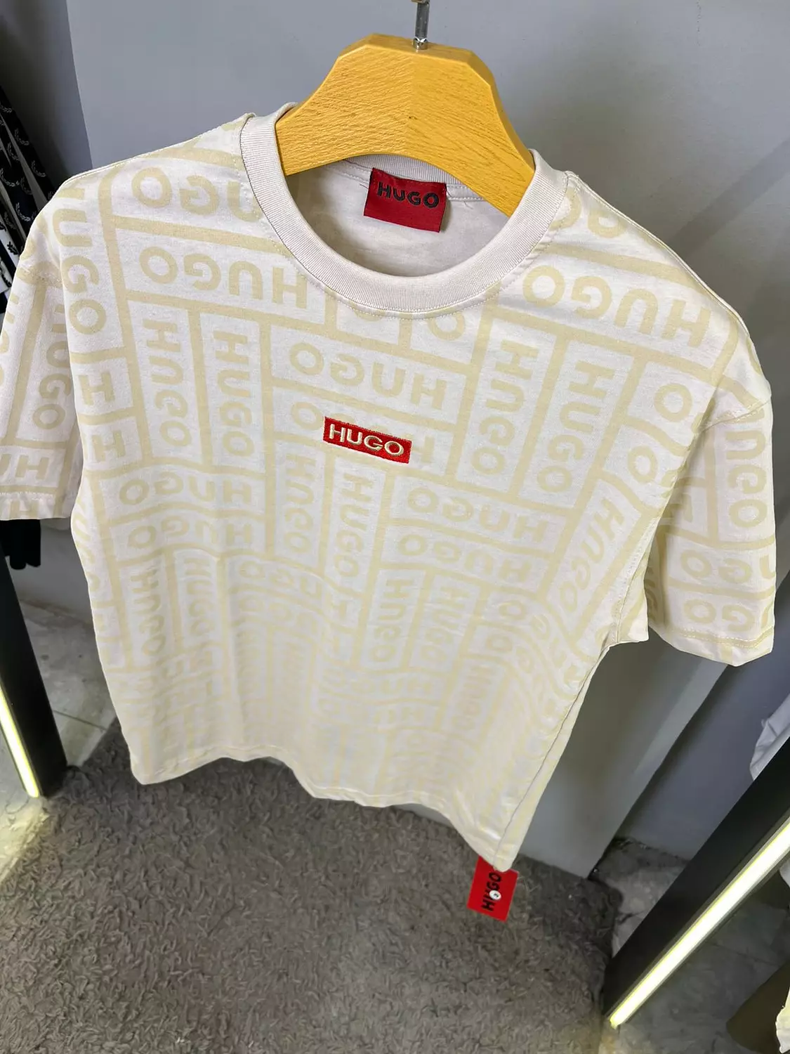 HUGO BOSS TSHIRT / 1376 2