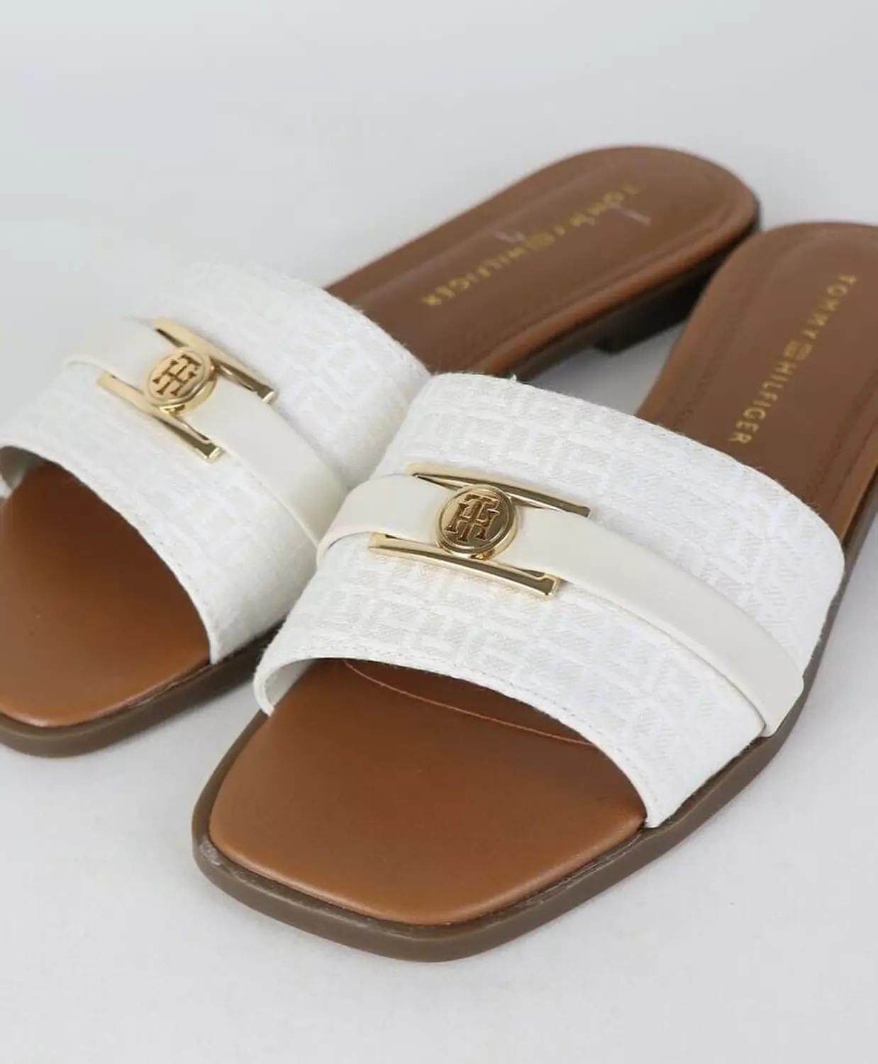 Tommy Hilfiger Women’s Logo Sandals – White image