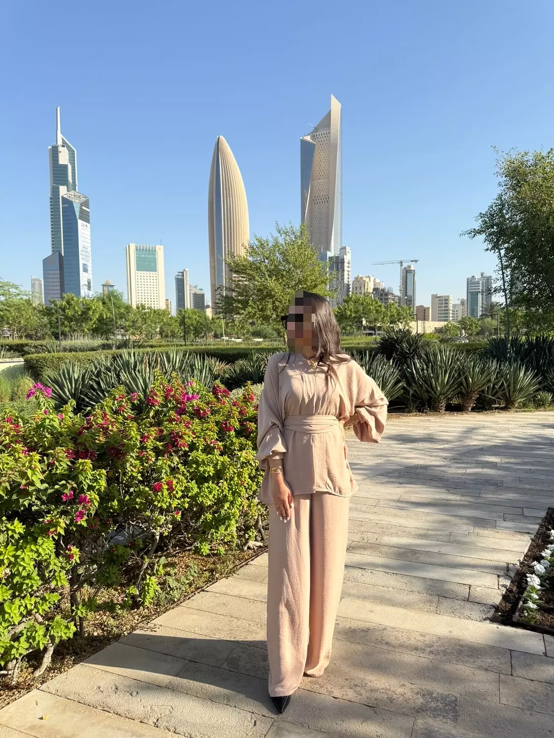 BEIGE SOFT SUIT hover image