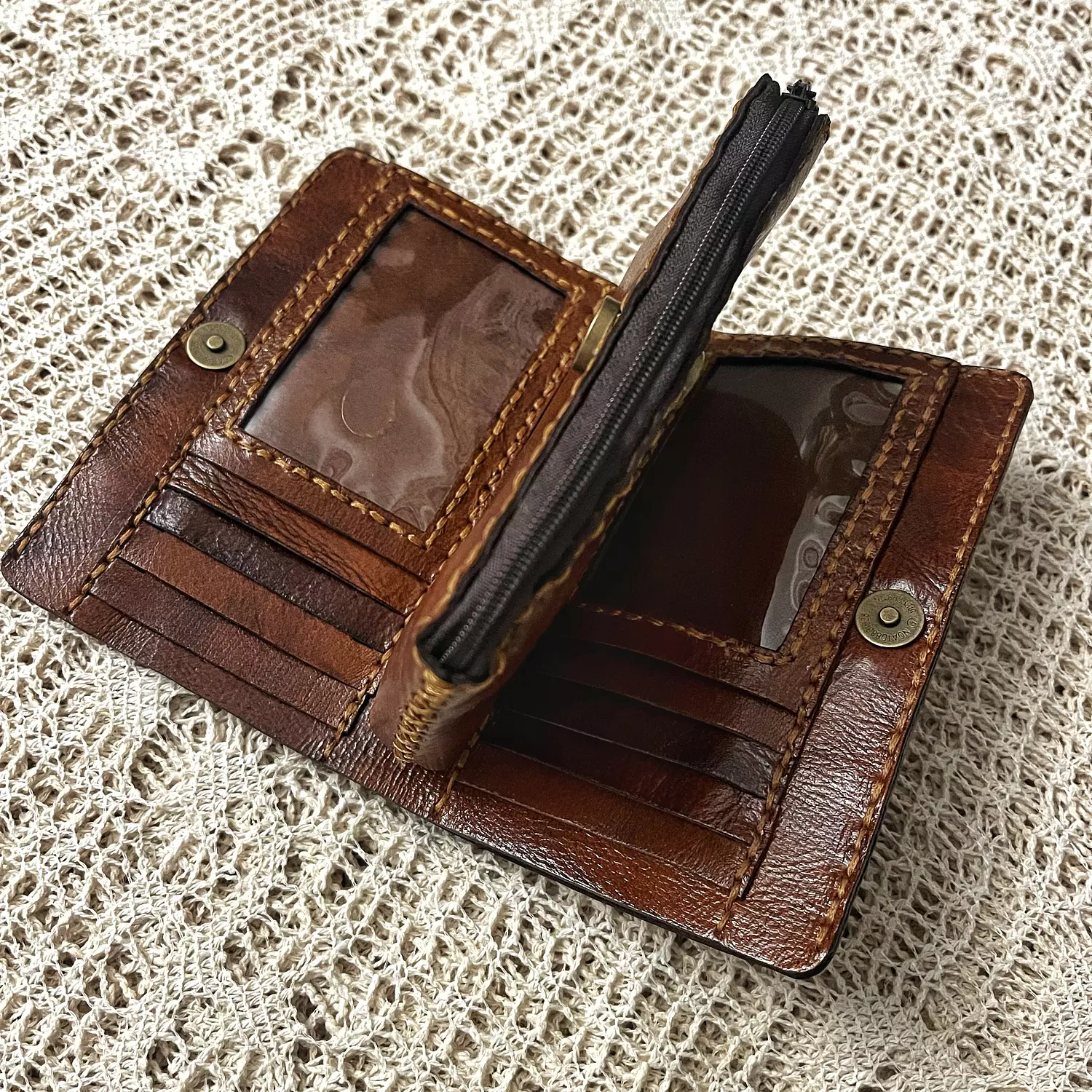 Art Nouveau bloom medium leather wallet 3