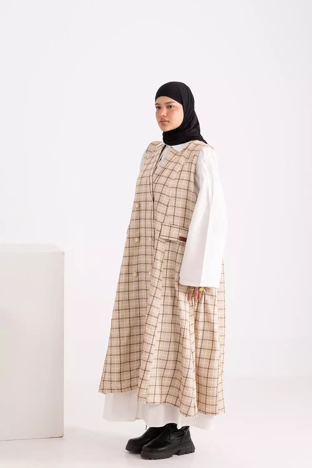 Velora Long Vest 4