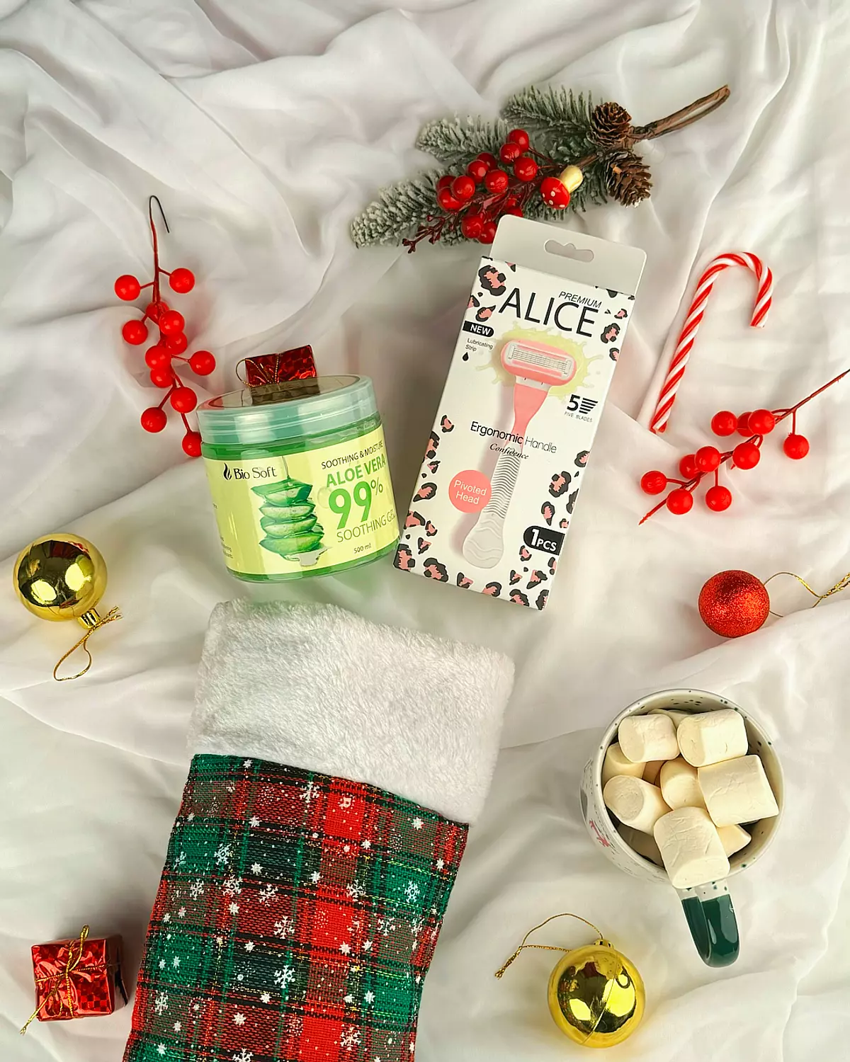 Aloe Vera Gel + Glide Premium Razor Duo image