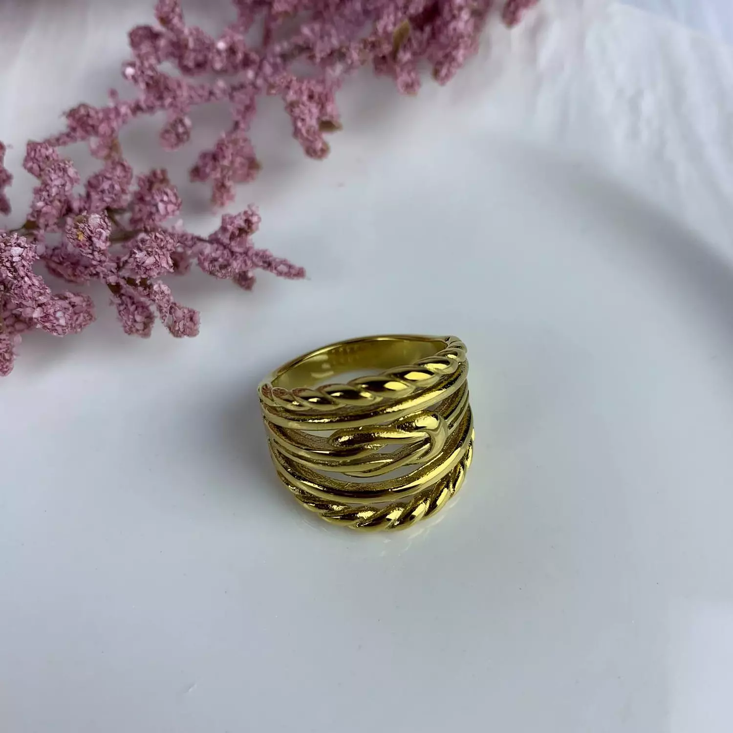 Stainless steel Ring with seashell 2
