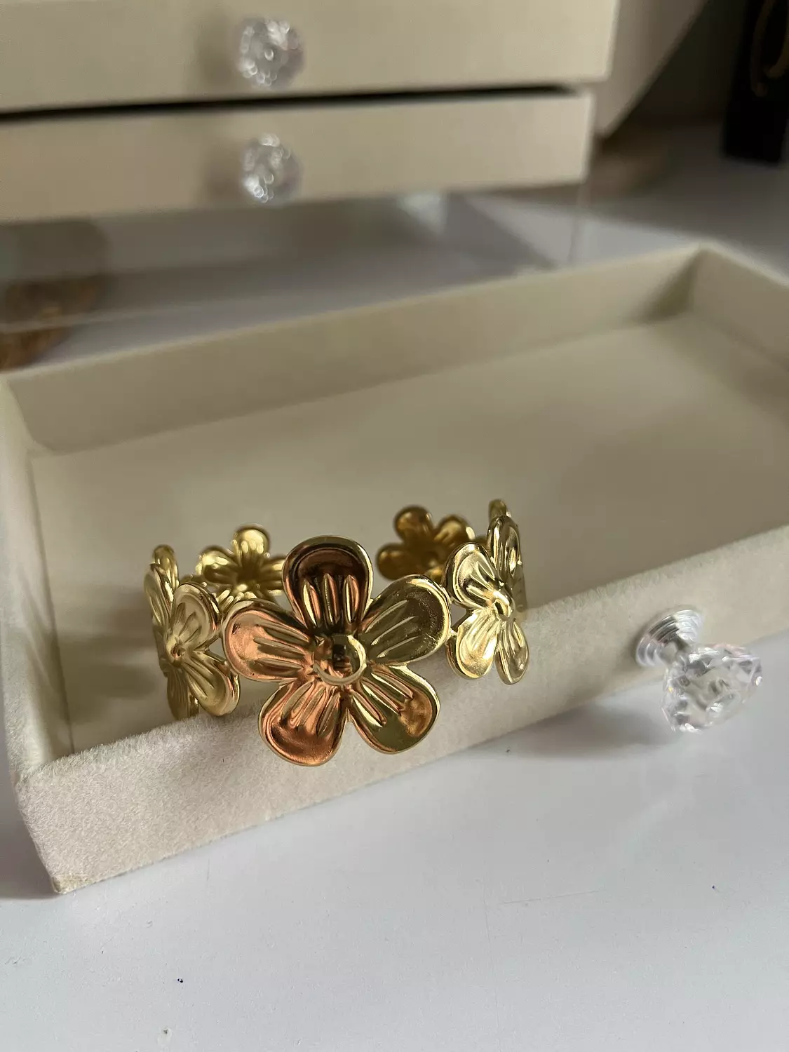 A rose bracelet 1