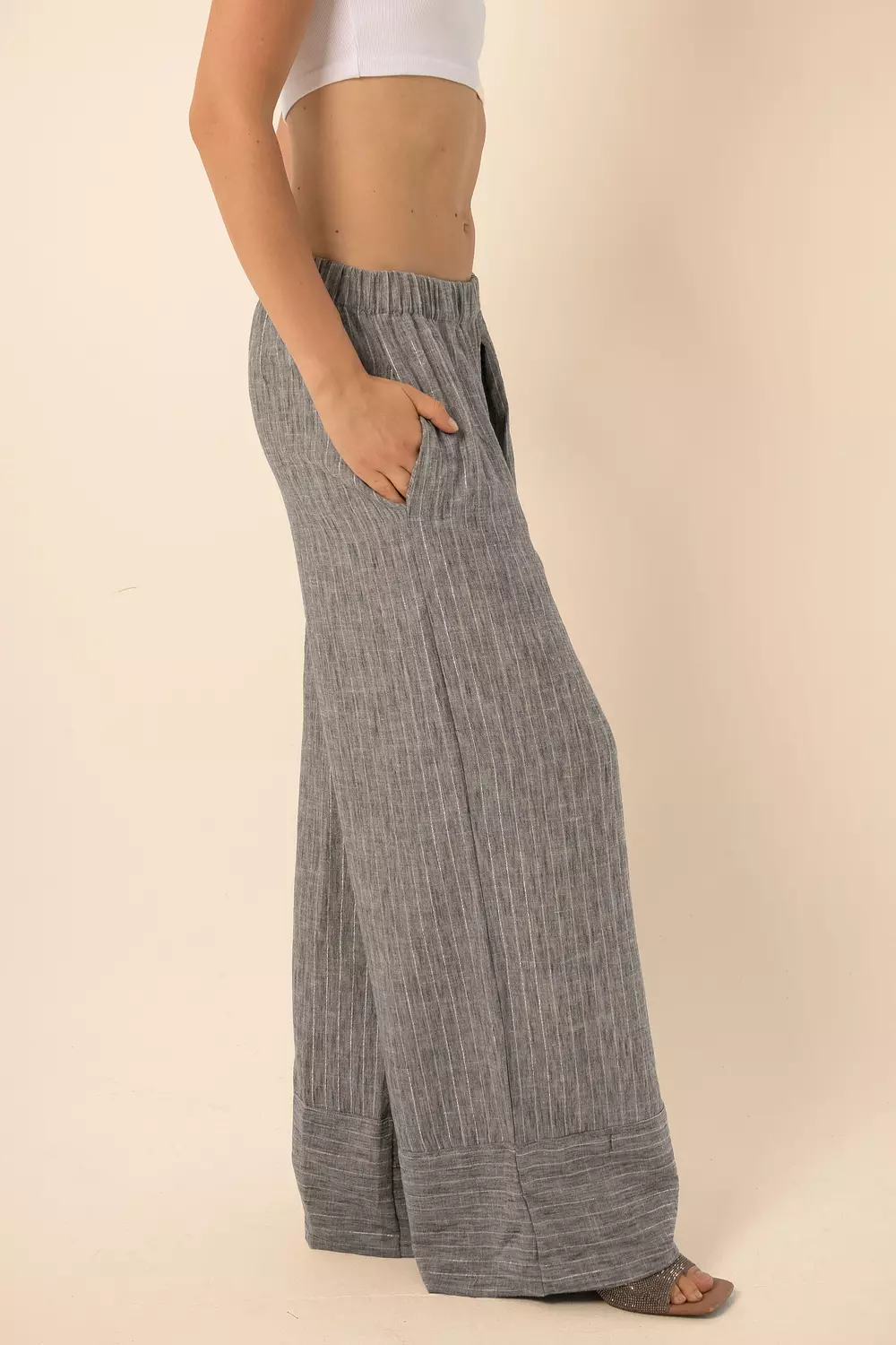 Wide-Leg Pants in silver Stripes - Dark Grey 3