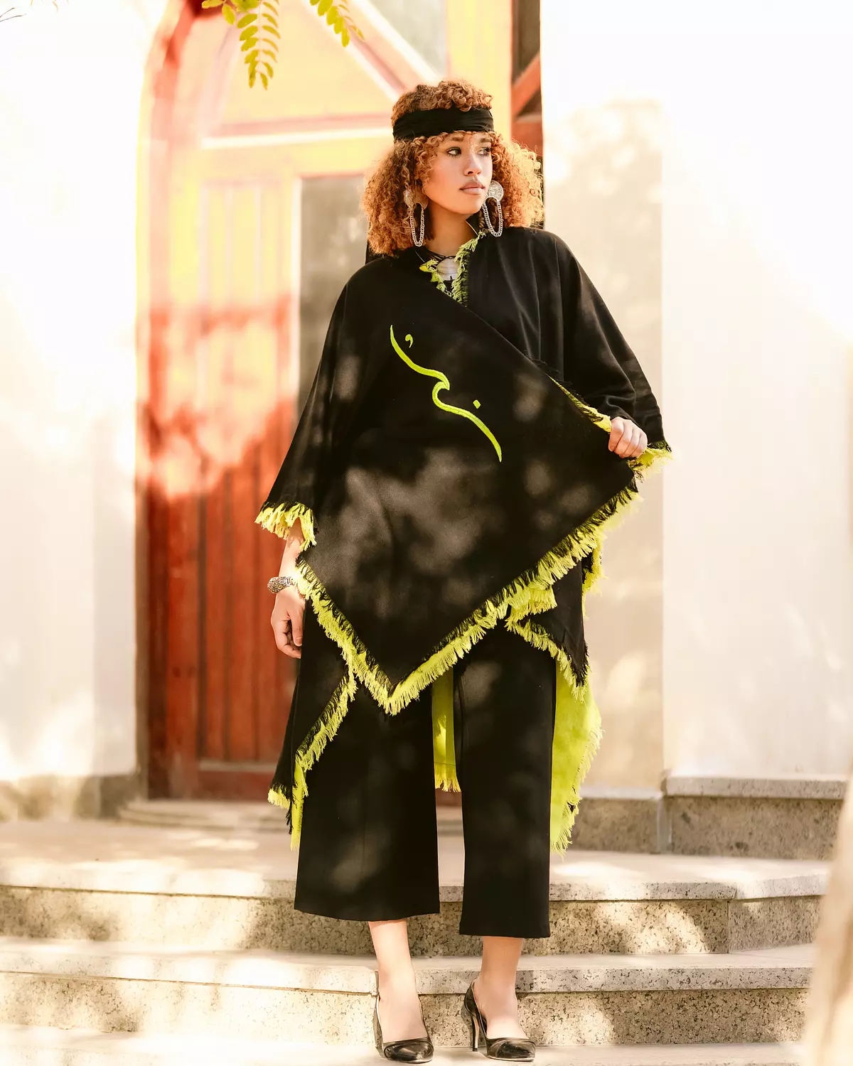 Hayat Puncho Black& Neon 5