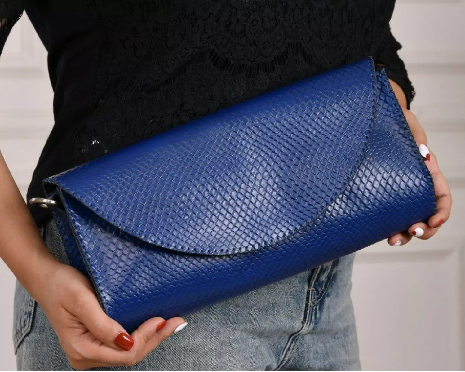 blue clutch 2