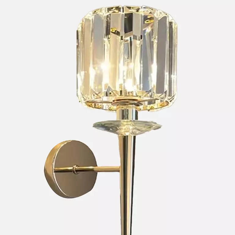 <p><strong>Wall Lights</strong></p><hr><p><strong><span style="color: #ff0000ff">Price</span> : KWD&nbsp;9.500</strong></p><p><strong><span style="color: #ff0000ff">SKU</span></strong> : <strong>HL-8615-1</strong><br></p>