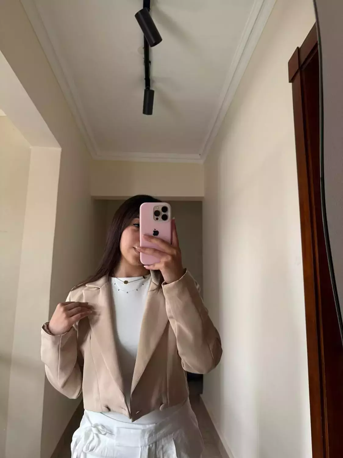 Cropped Blazer Beige image