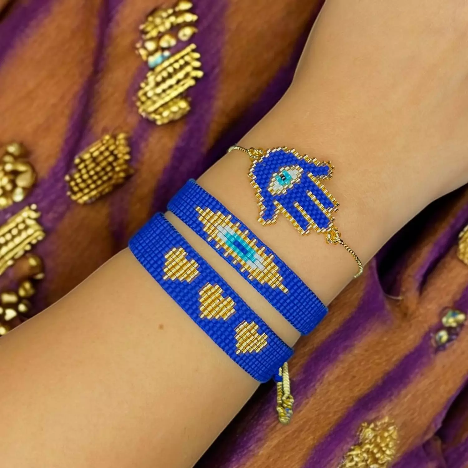 <h3 style="text-align: start">Bracelet Sets</h3>