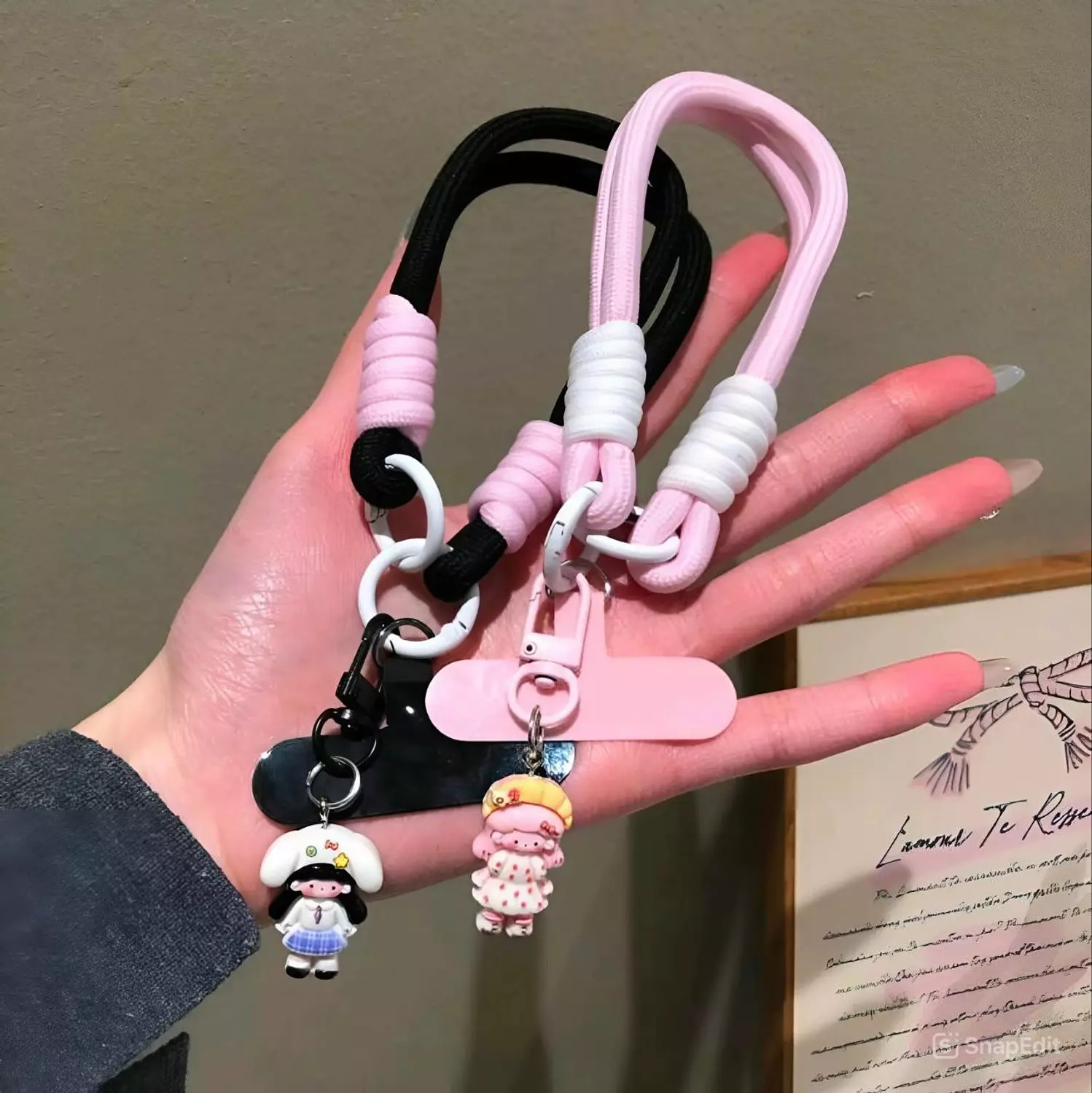 Girl Phone strap image