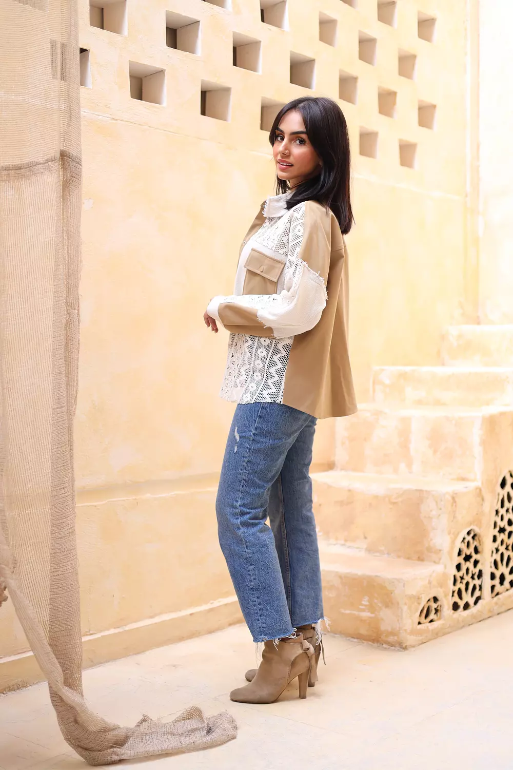 Patches chemi-jacket in beige 1