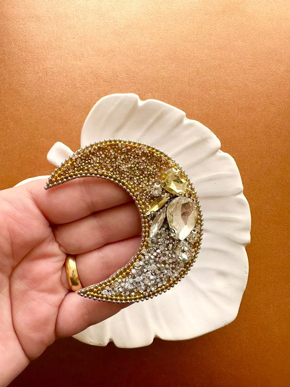 <p style="text-align: start"></p>