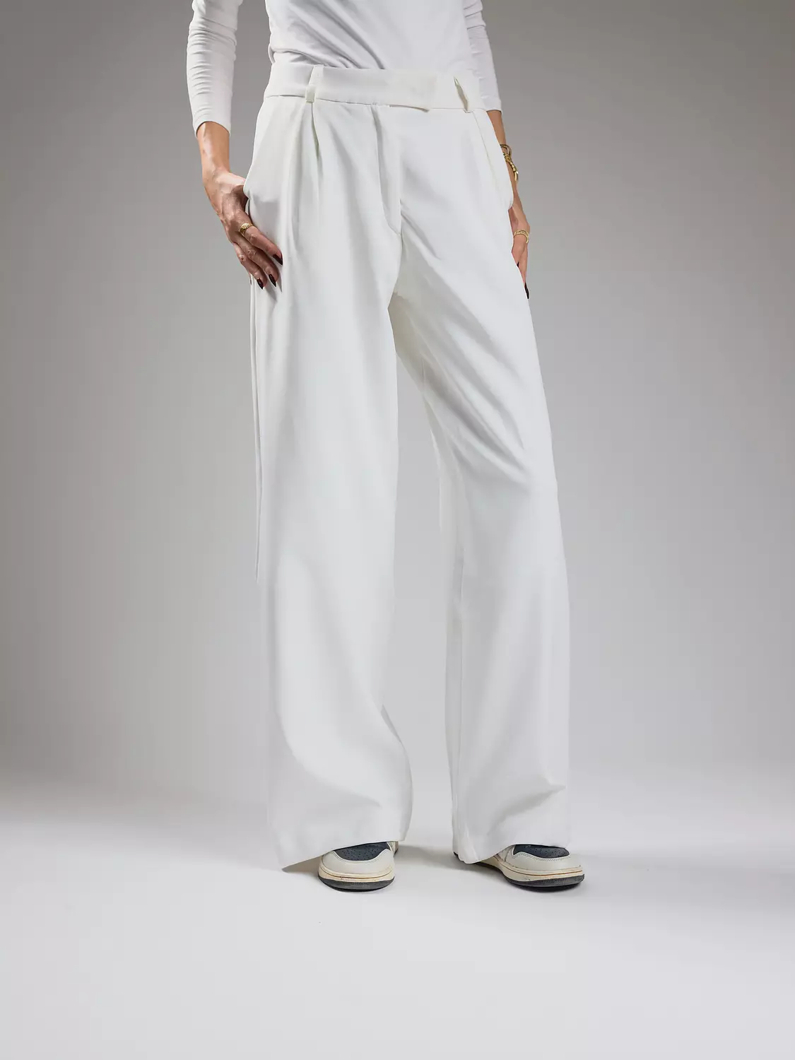 WHITE OG PANT 10