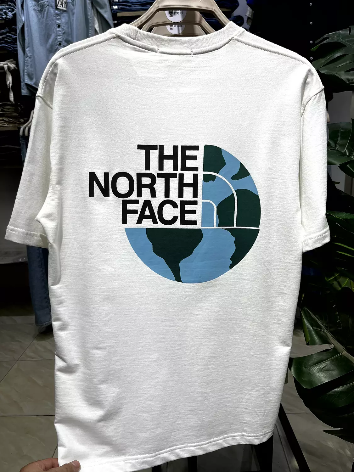 northface mirror 1 5