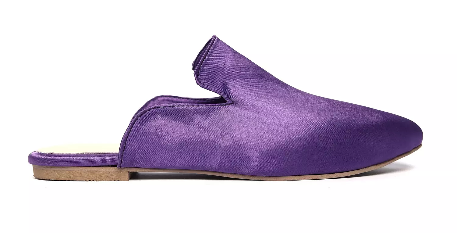 Violet Valeria image