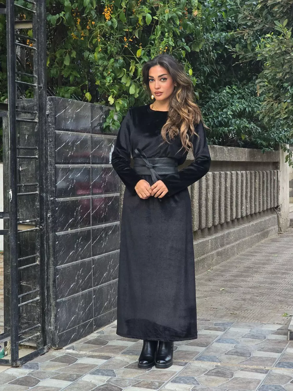 Black Basic Velvet Dress image