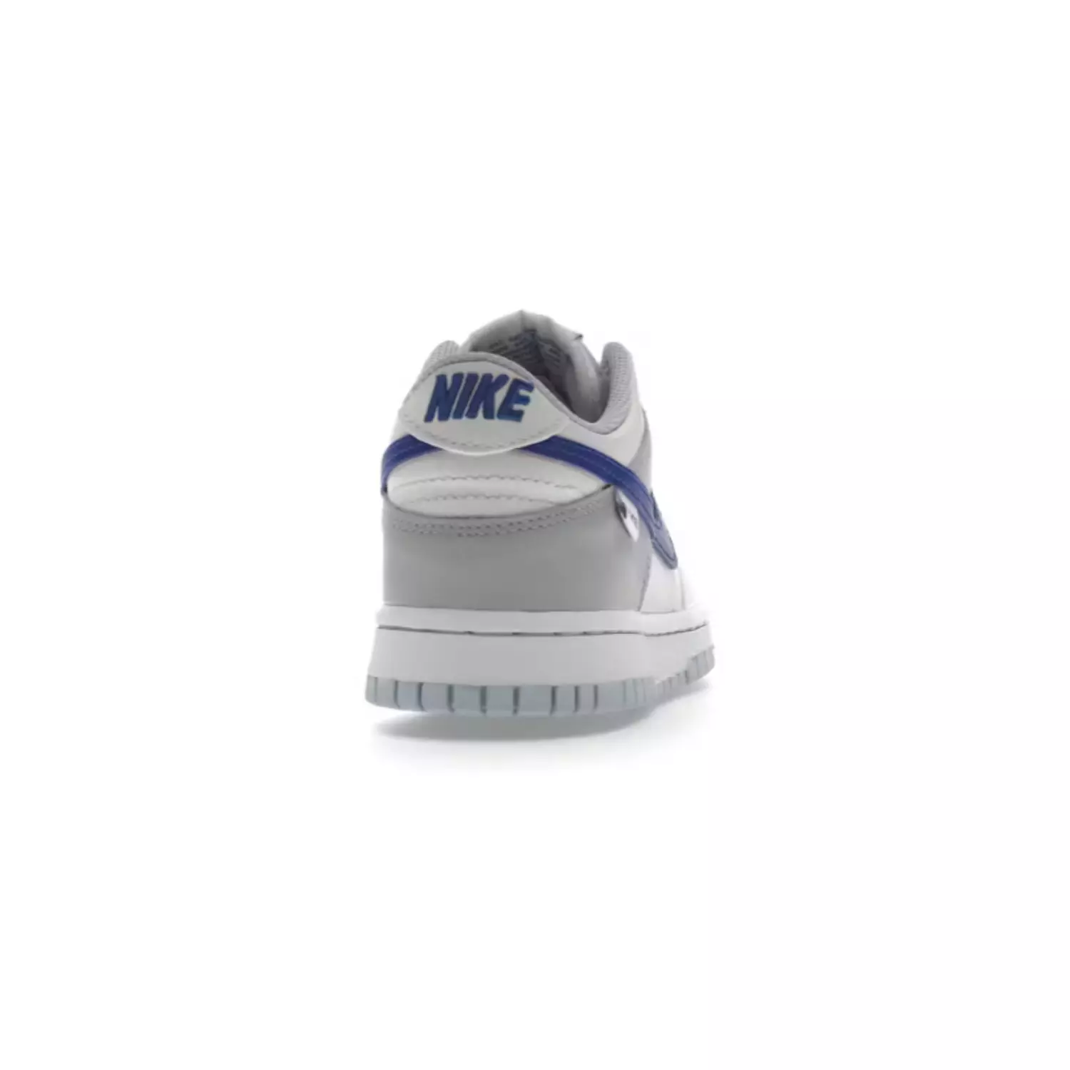 Nike SB Dunk Low x Lvory Hyper Royal  2