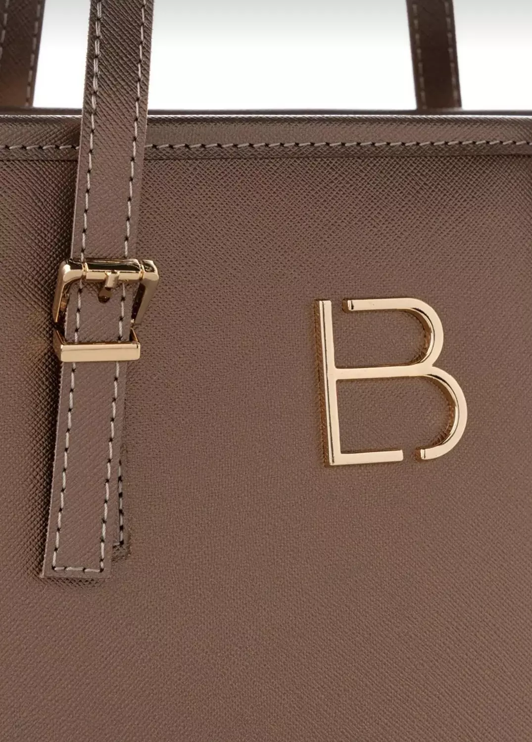 Chic noir shoulder bag 3