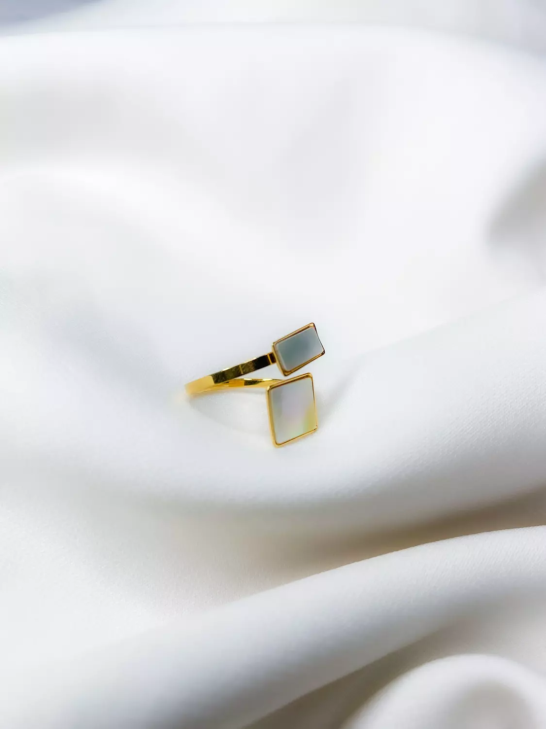 Twin Pearl Ring 2