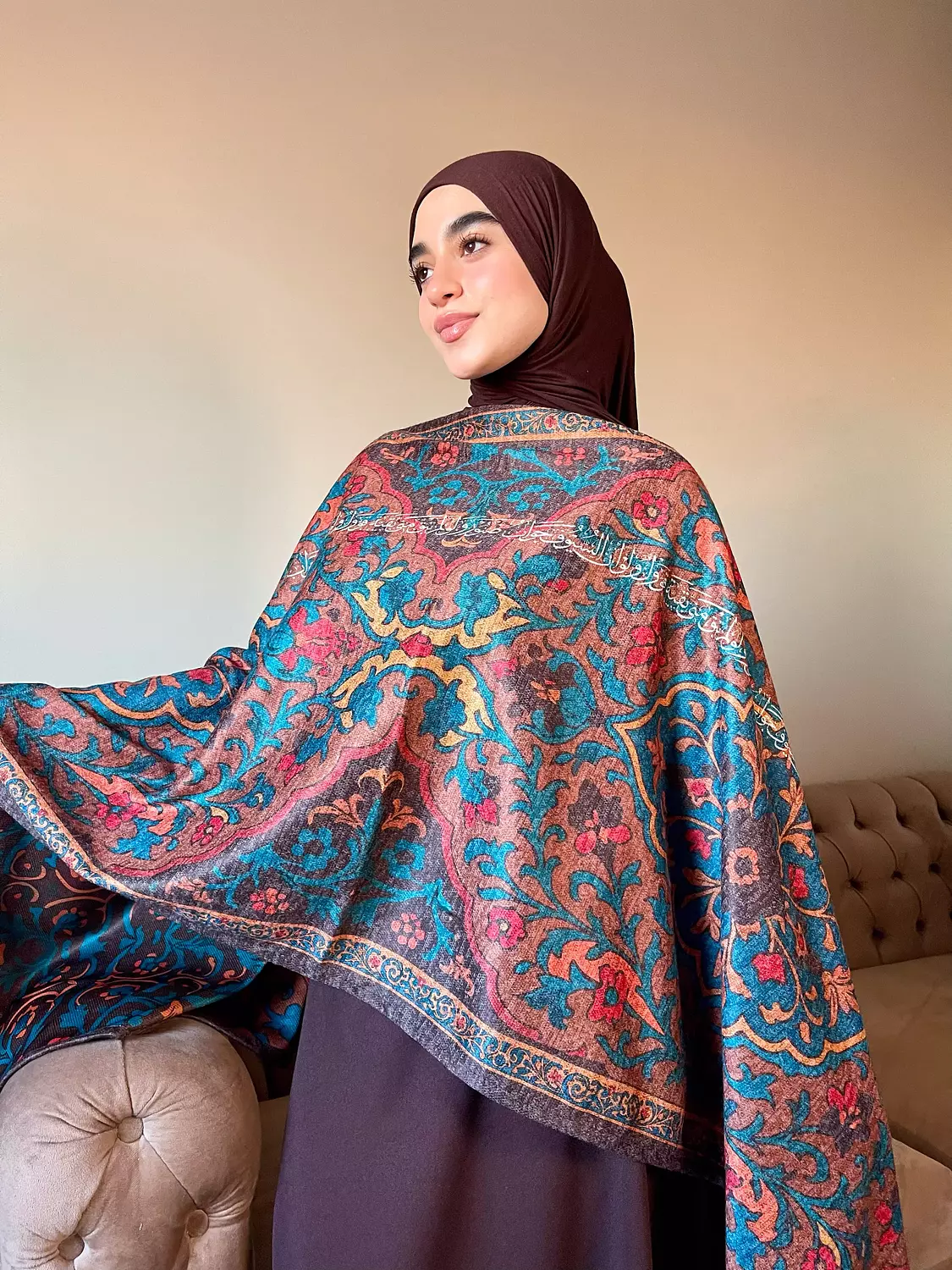 صَبورٌ ولو لَم تبقَ مِنّي بَقِيَّةٌ/صوف hover image