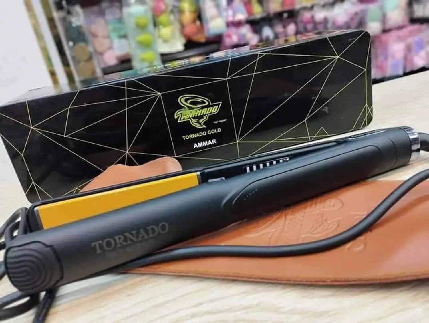 Tornado hair iron image