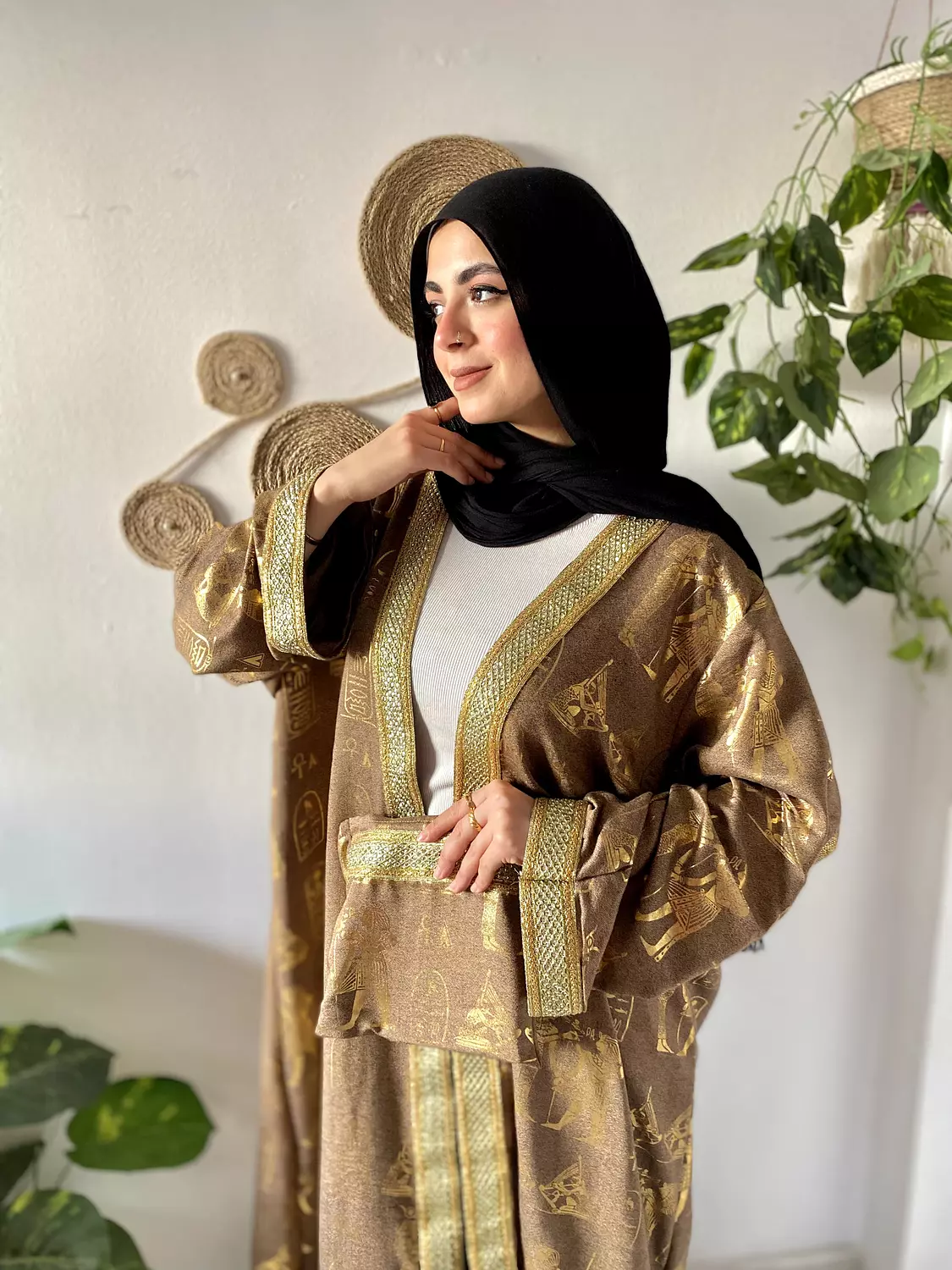 Pharaonic kofttan with Golden Signature come with Belt and clutch 1