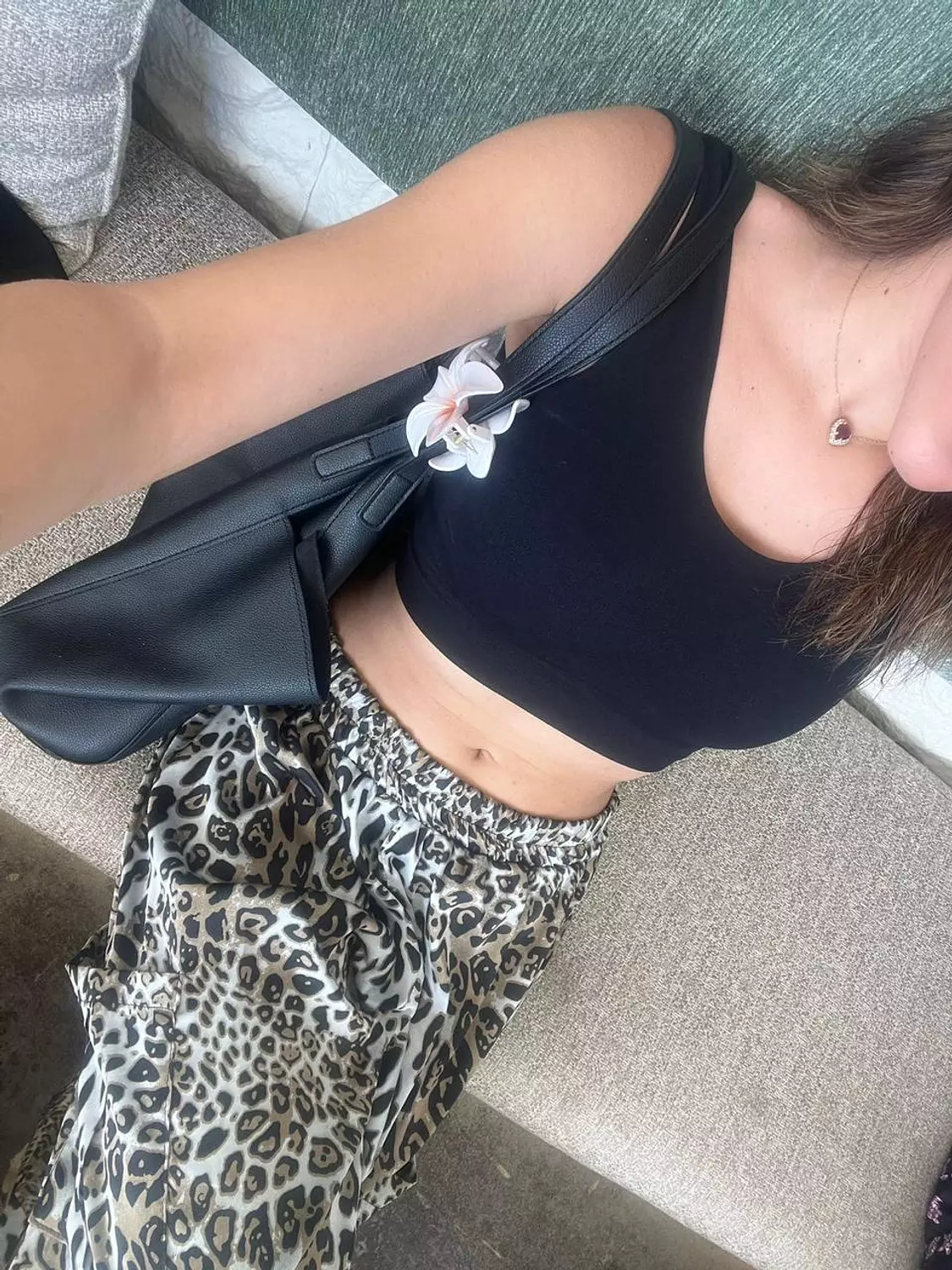 <p><span style="color: #3F472E">Leopard Cargo</span></p>
