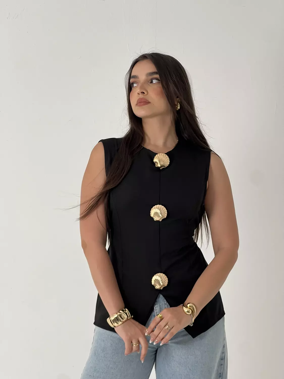 Shell vest image