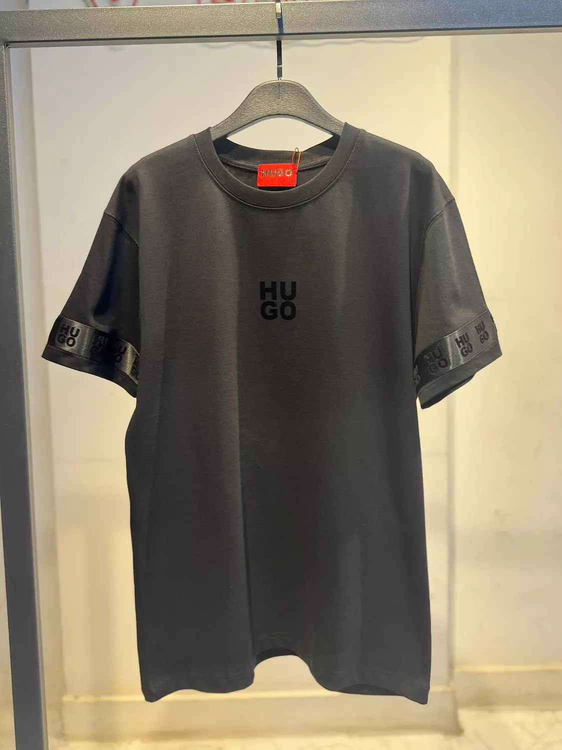 Hugo-Boss black  image