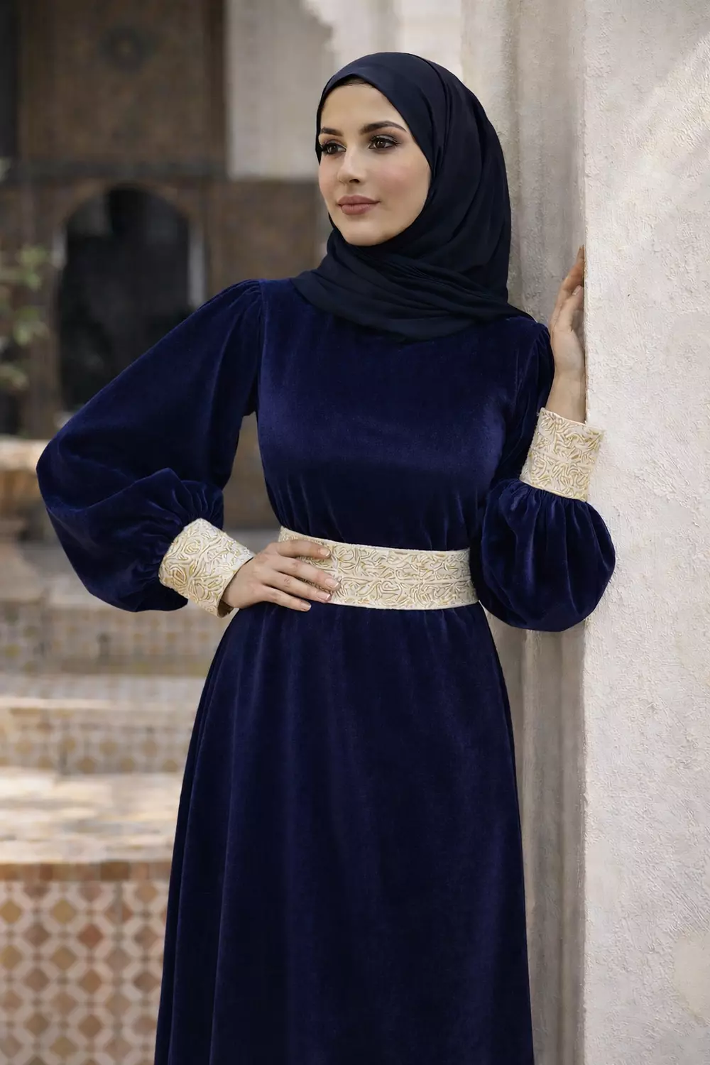 Velvet Women Islamic Dress, Long Sleeve Maxi Dress with SEPARATE Belt. 8