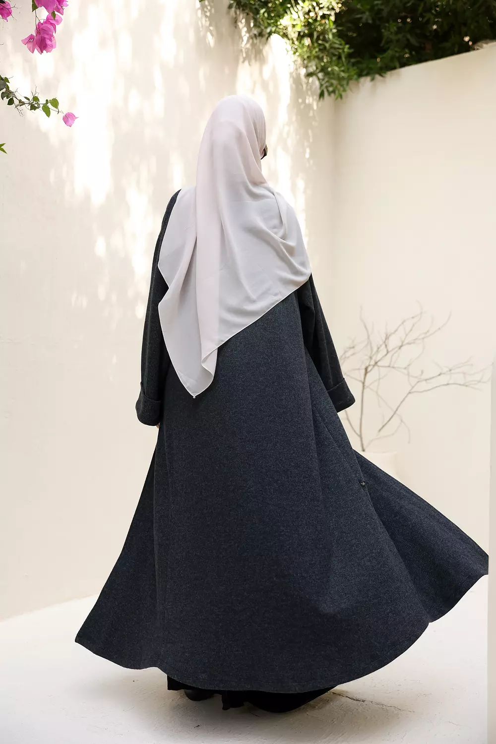 Classic Silhouette Cardigan 060  1