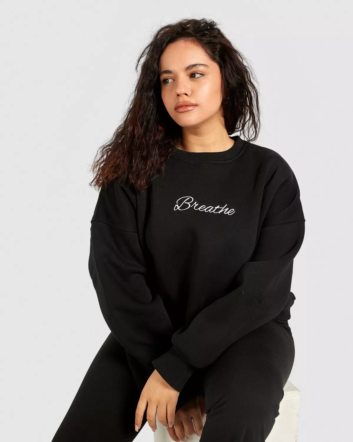 Cut it Sweatshirt in Black 2