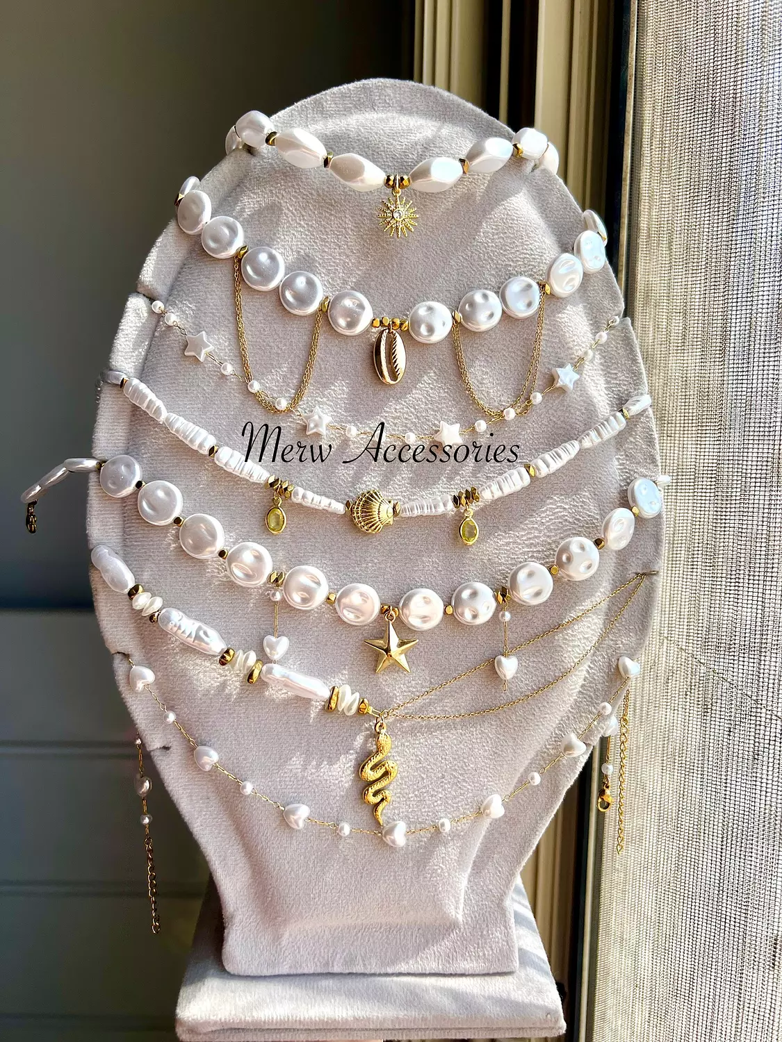 Pearl chockers co.5 image
