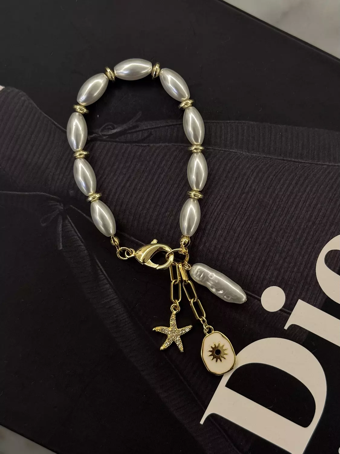 Pearly bracelet  1