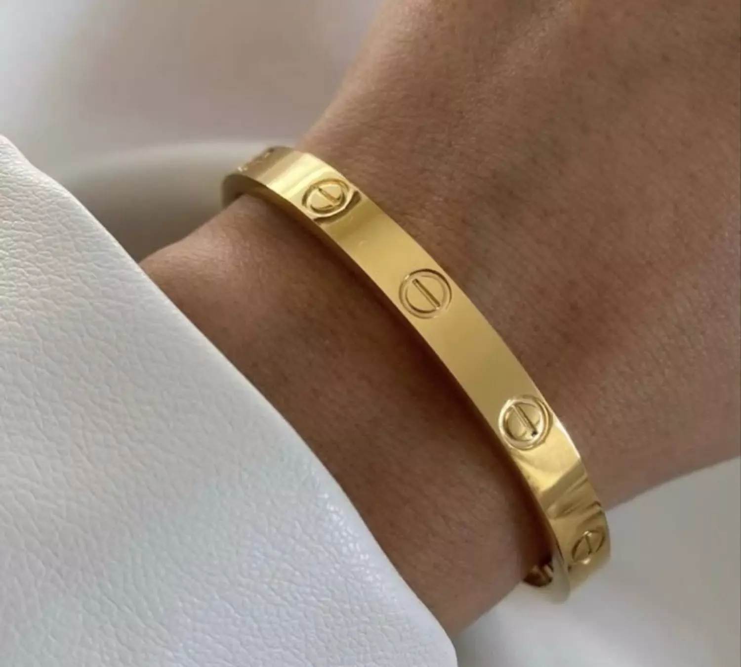 Cartier bracelet hover image