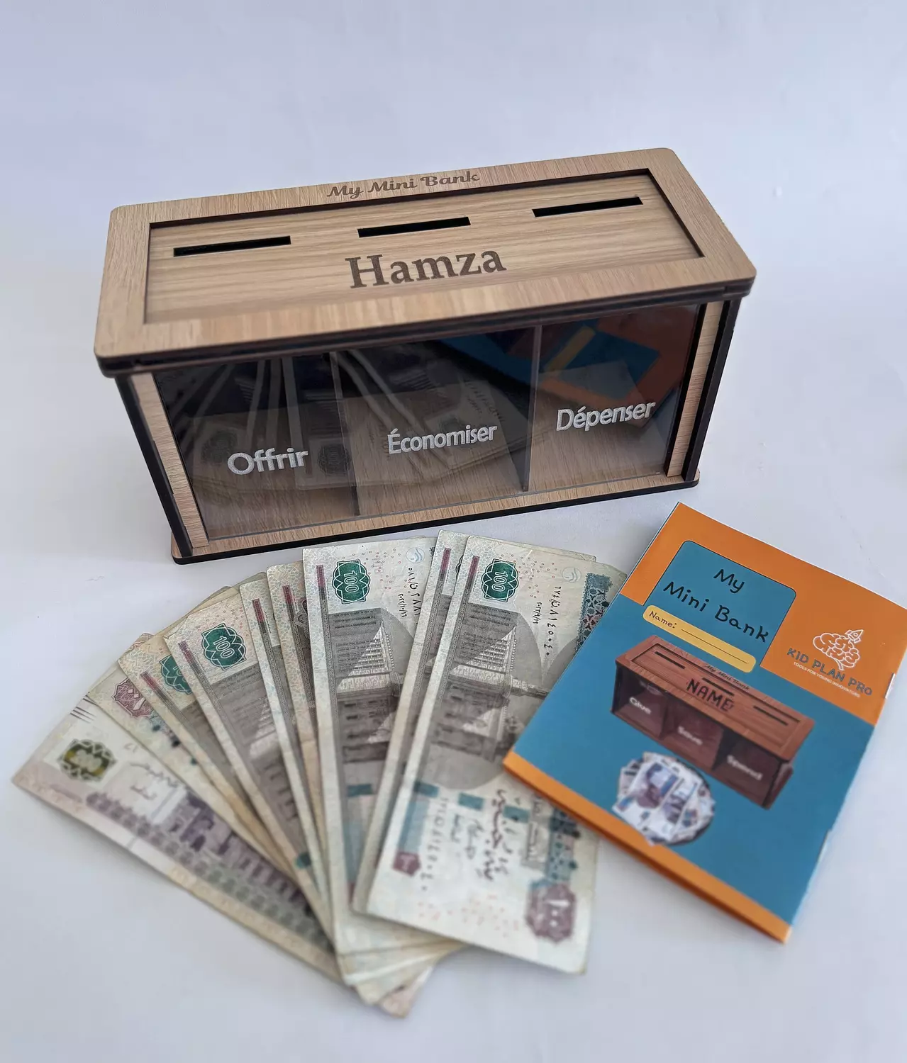 Mini Bank in French (Offrir – Économiser  – Dépenser) hover image