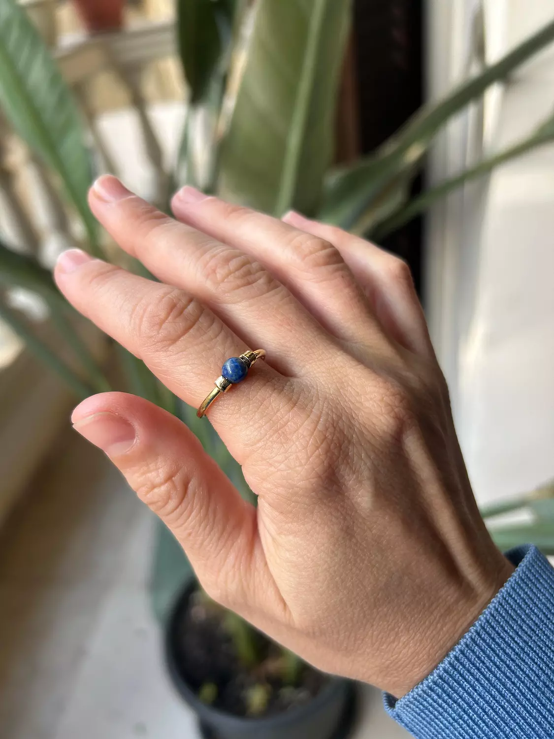 King Amenemope gold ring image