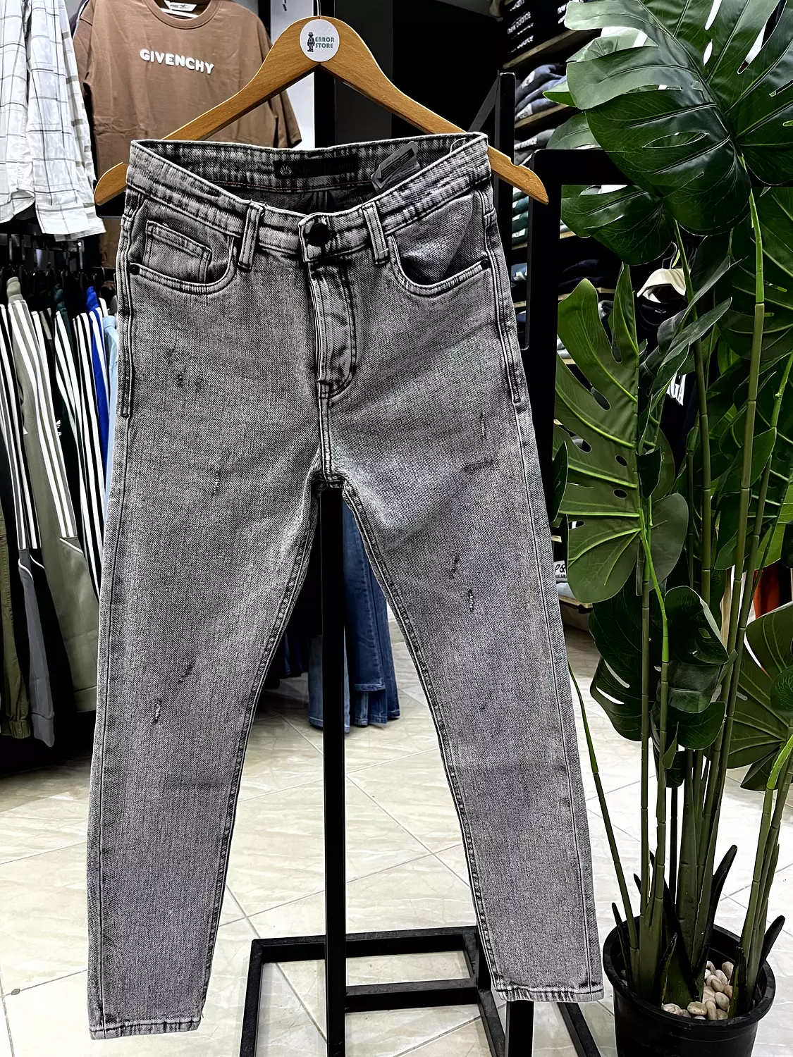 jeans alien image