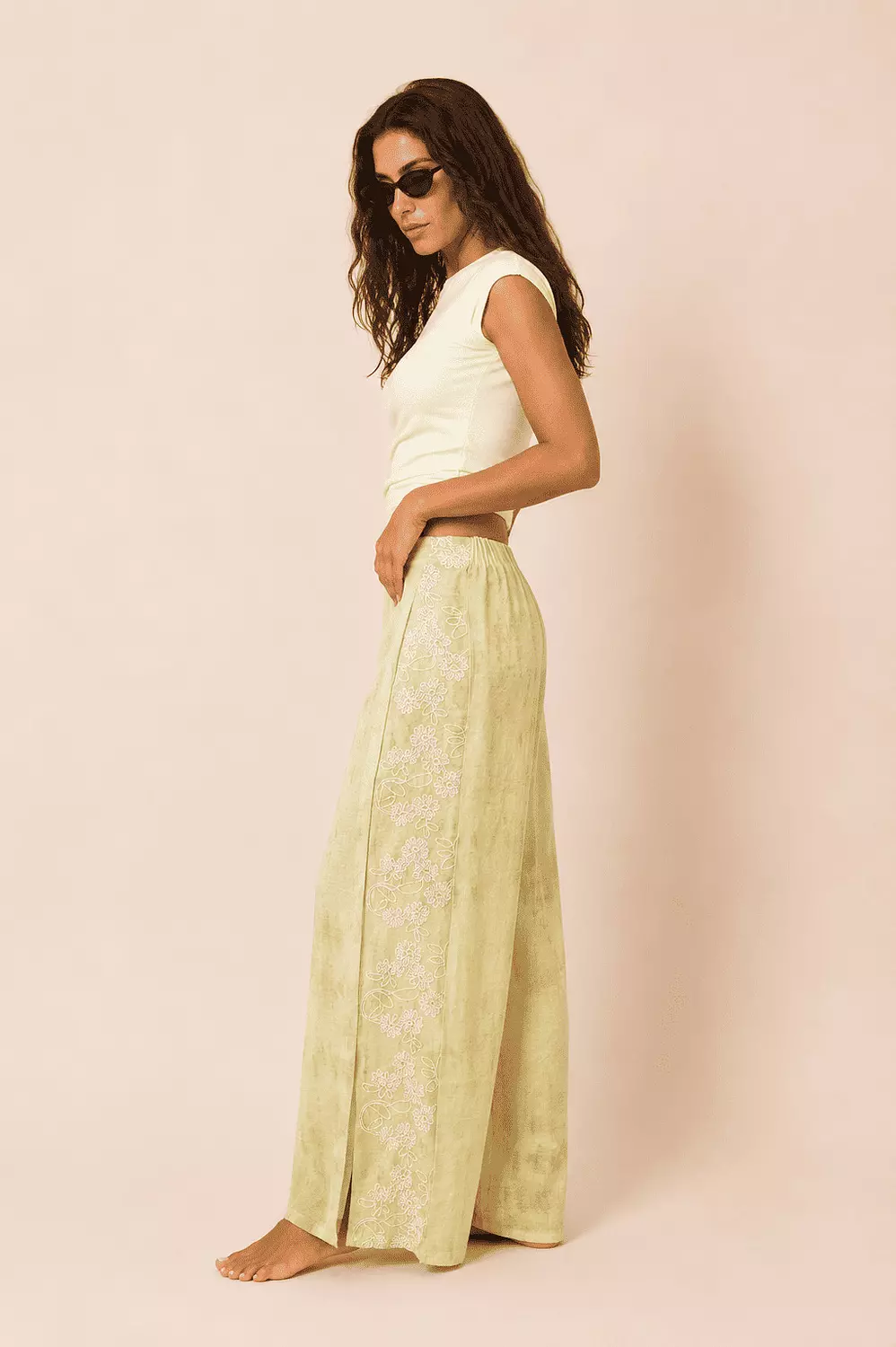 Wide-Leg Pants with side slits - Kiwi Green image