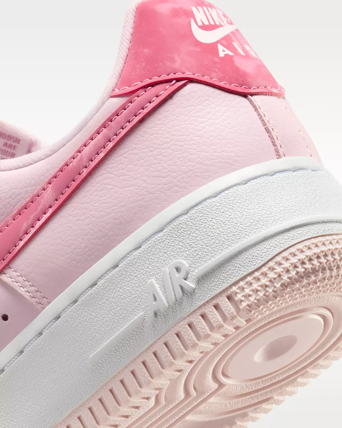 Nike Air Force 1 '07 "Valentine's Day" 2