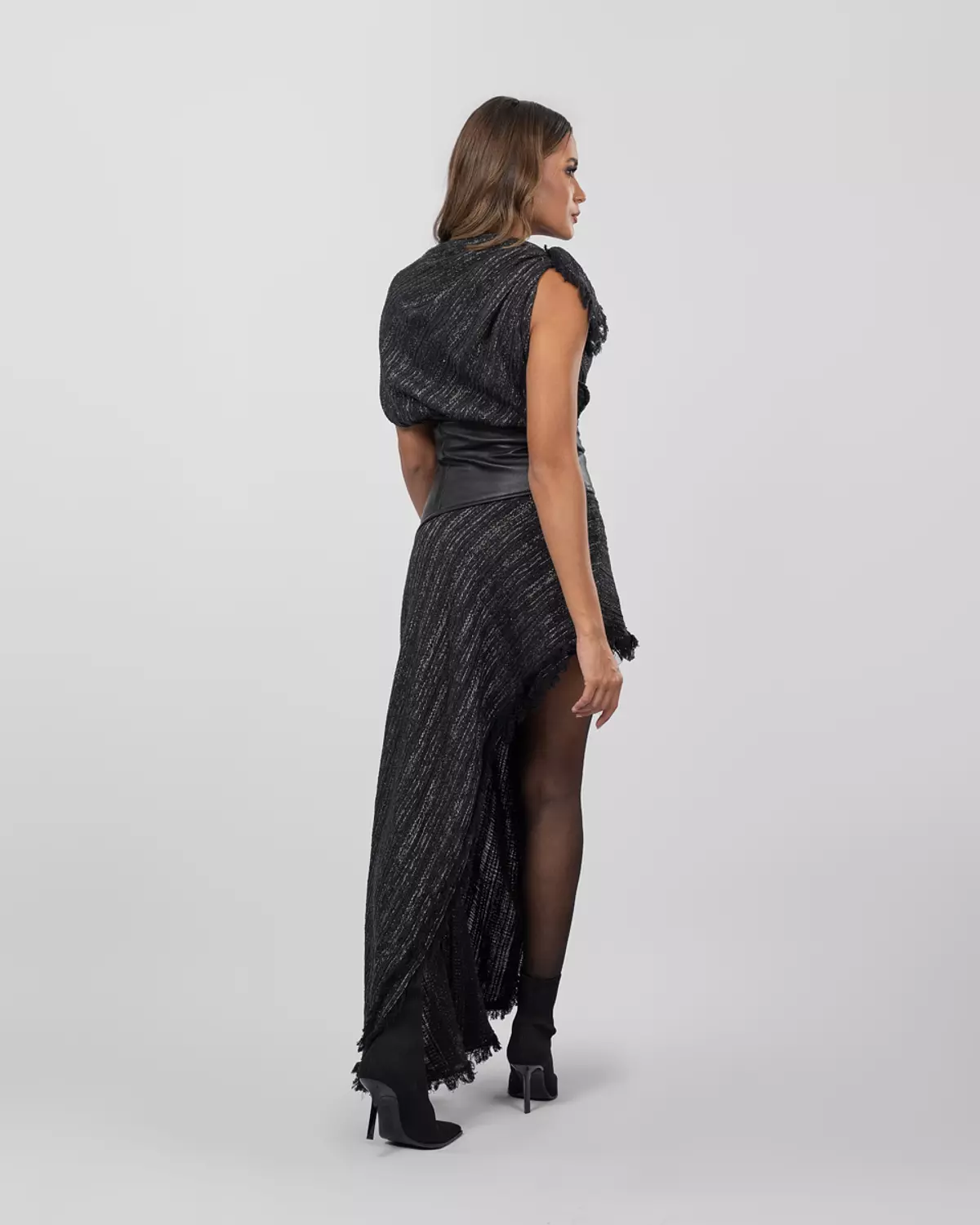 Asymmetric dress with leather belt   5