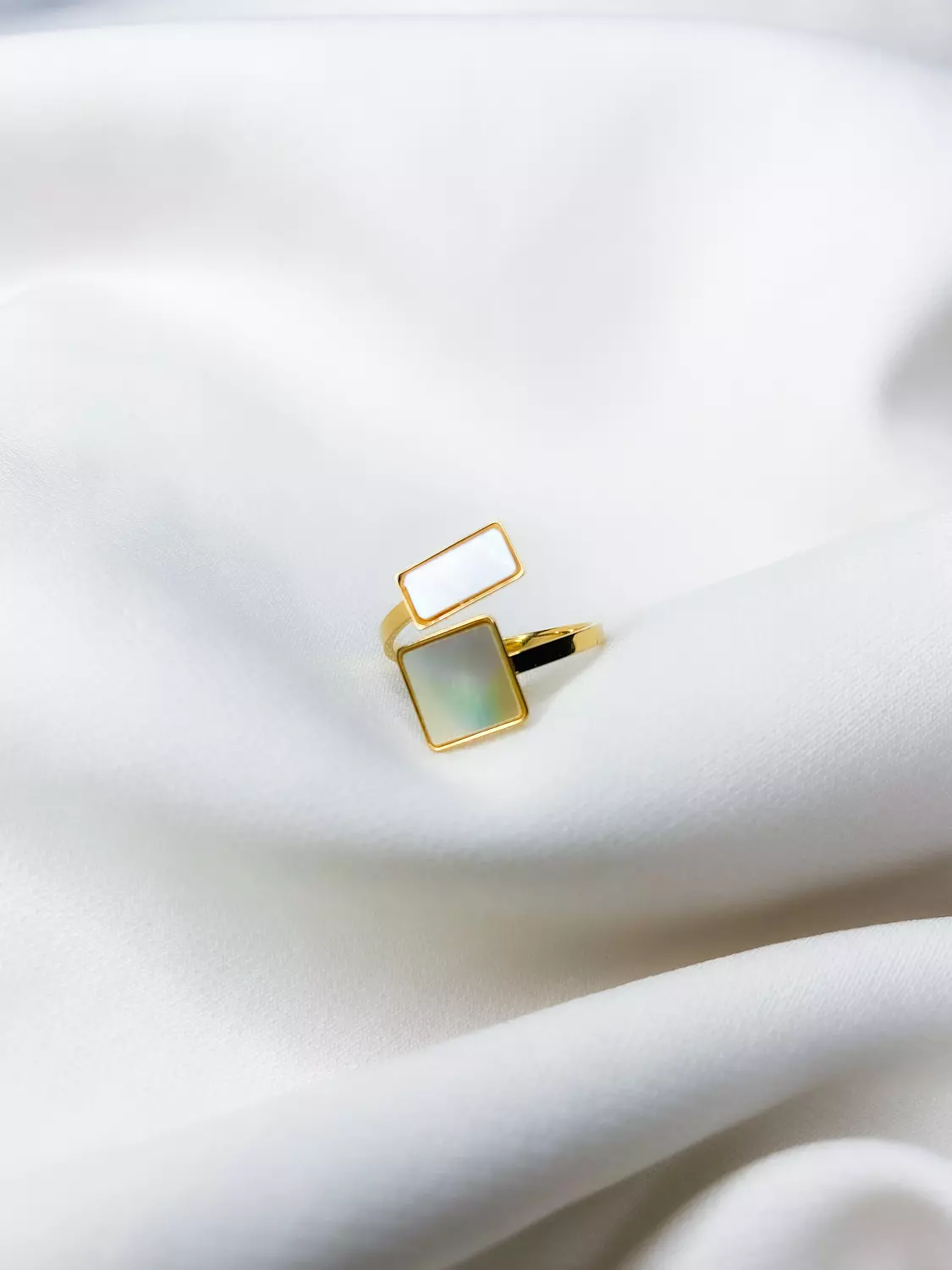 Twin Pearl Ring image