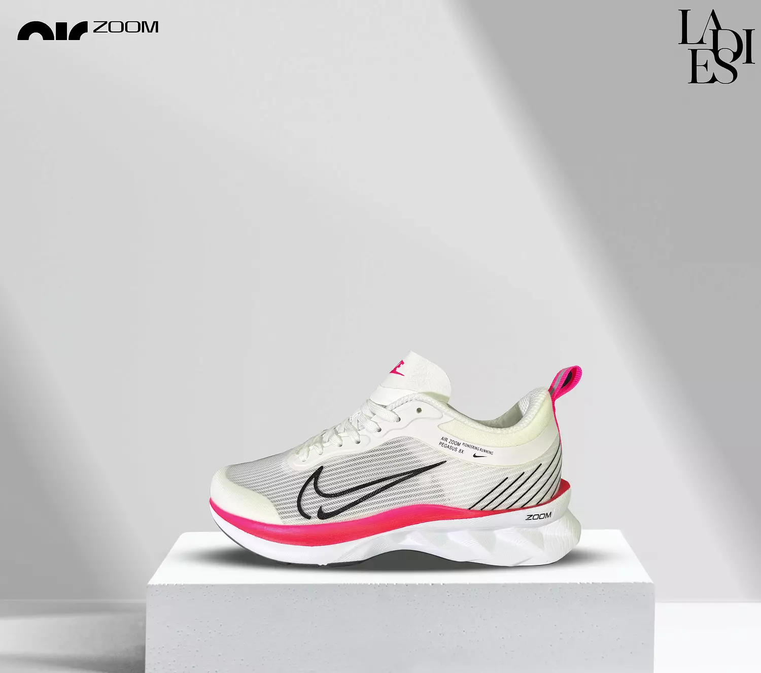 NIKE AIR ZOOM RUNNING SHOES - LADIES