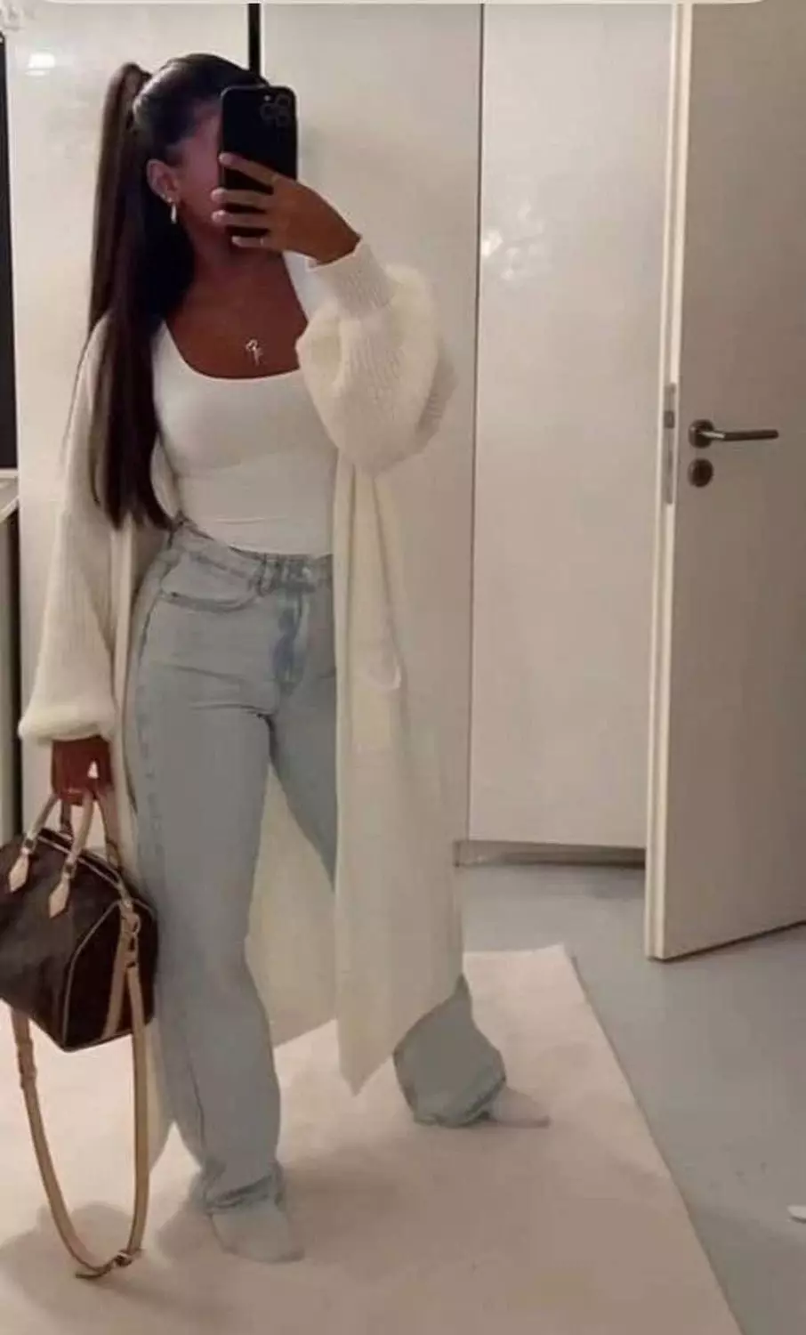 Elegant knitted cardigan 3