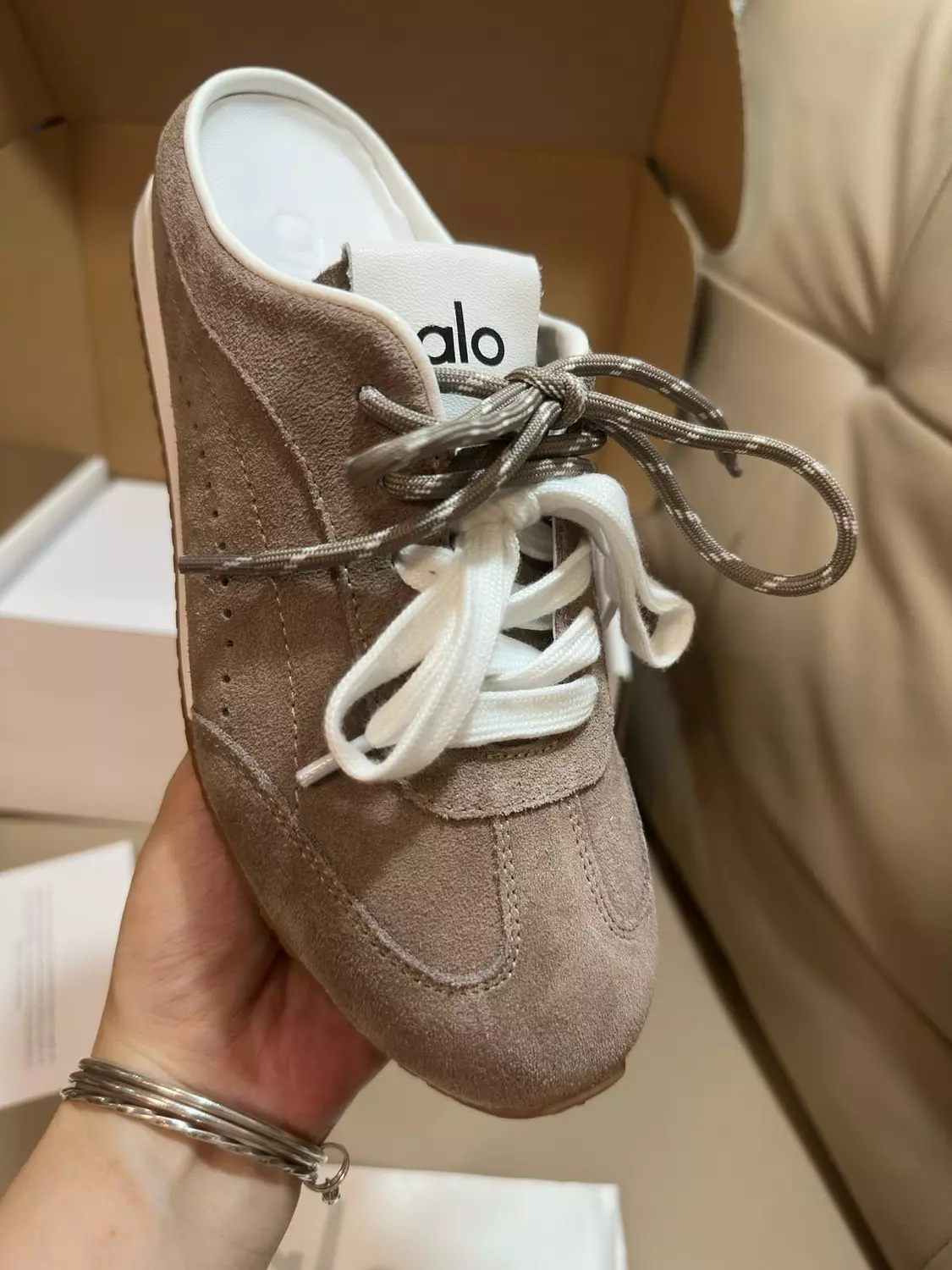 Alo shoes brown image