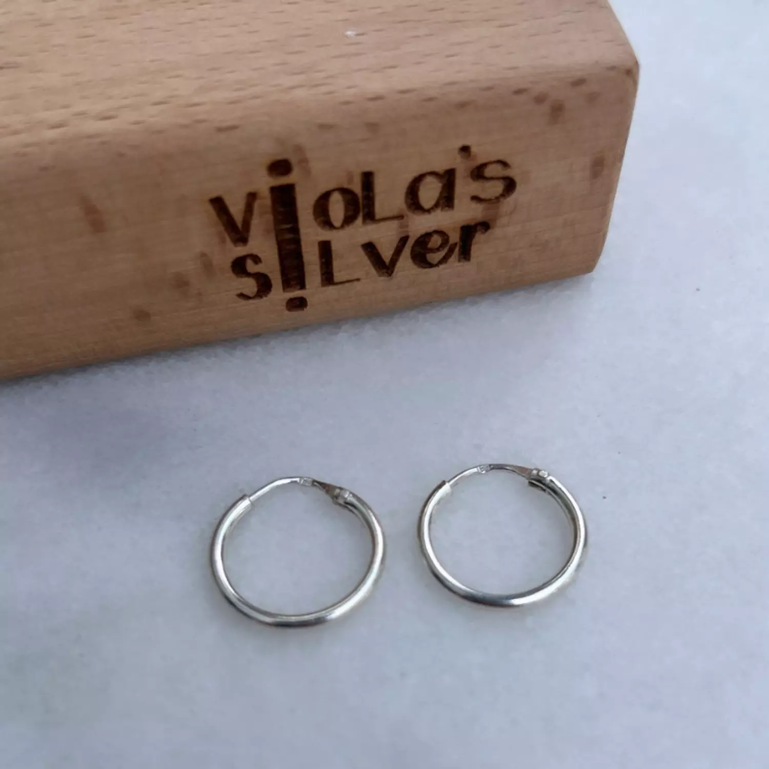 Large hoop image