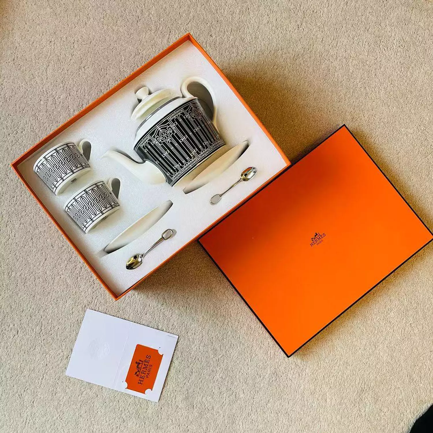 Hermès Mosaique au 24 Platinum Tea Set. 8